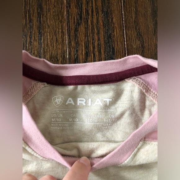 Ariat Girls M (10Y) Organic Cotton Pink/Creme Long-Sleeve Tee w/Velvet Horse/Dog - Picture 7 of 11